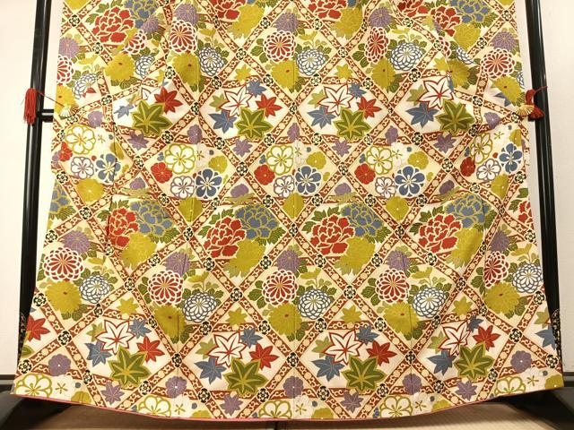 平和屋着物●豪華振袖　駒刺繍　草花文　金彩　正絹　逸品　AABK1281fy