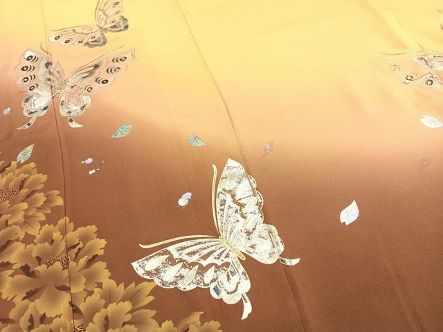 平和屋着物●豪華振袖　花蝶文　暈し染め　金銀彩　正絹　逸品　AABK1308fy
