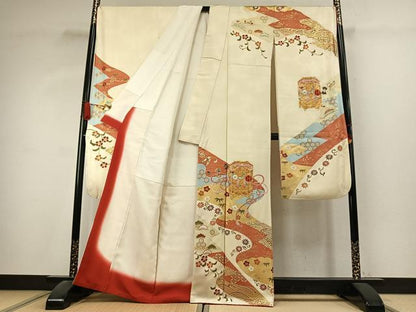 平和屋着物●豪華振袖　駒刺繍　貝桶花文　金彩　逸品　AABK1379fy