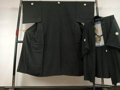 平和屋着物●男性　黒紋付　羽織セット　正絹　逸品　AABK1409fy