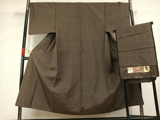 平和屋着物●男性　本場大島紬　格子　富山織物謹製　証紙付き　正絹　逸品　AABK1447fy