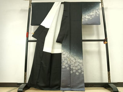 平和屋着物●訪問着　作家物　舞桜文　暈し染め　黒地　金彩　正絹　逸品　未使用　AABK1473fy