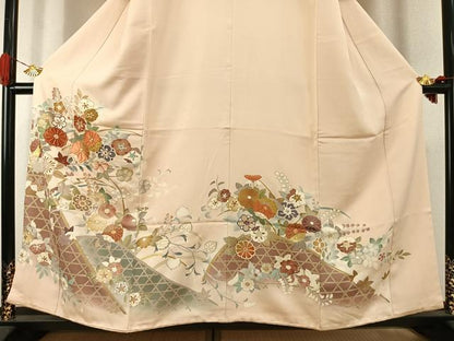 平和屋着物●創業460年・千總　色留袖　駒刺繍　草花文　暈し染め　金彩　大丸扱い　正絹　逸品　AABK1475fy