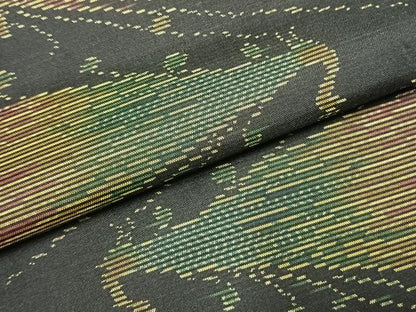 平和屋着物●本場大島紬　孔雀文　黒地　正絹　逸品　未使用　AABK1541fy