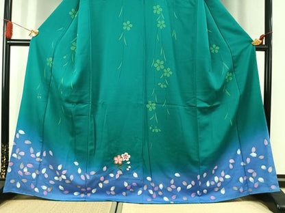 平和屋着物●訪問着　駒刺繍　舞桜文　暈し染め　金彩　正絹　逸品　AABK1562fy