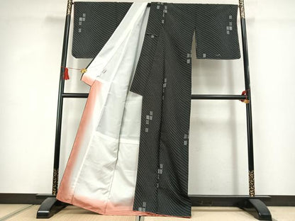 平和屋着物●小紋　色紙文　黒地　洗える着物　未使用　AABK1571fy
