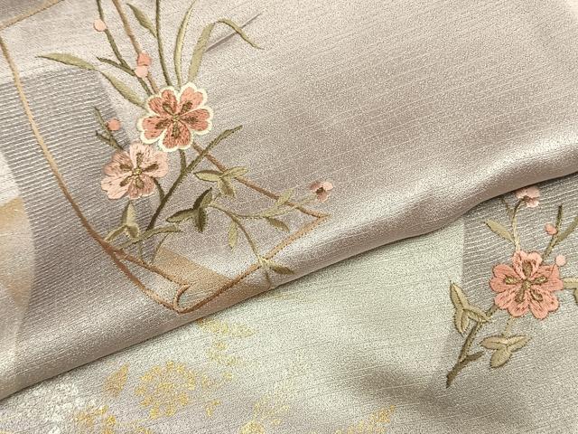 平和屋着物●訪問着　刺繍　草花文　暈し染め　金糸　金銀彩　正絹　逸品　AABK1591fy