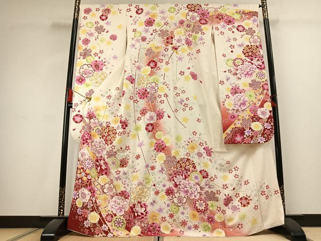 平和屋着物●豪華振袖　花蝶文　暈し染め　金糸　金銀彩　銀通し地　正絹　逸品　AABK1626fy