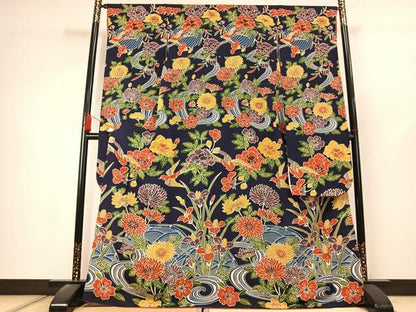 平和屋着物●豪華振袖　型染め　花鳥文　鬼しぼ縮緬　正絹　逸品　AABK1634fy