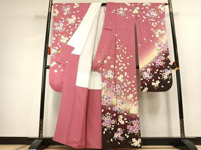 平和屋着物●豪華振袖　駒刺繍　舞桜文　暈し染め　金通し地　鈴乃屋扱い　正絹　逸品　AABK1640fy
