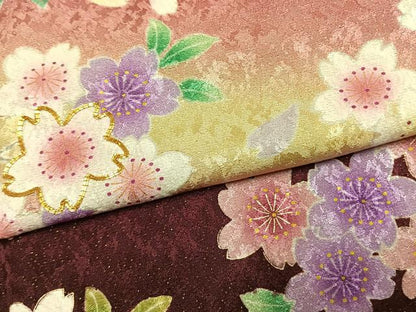 平和屋着物●豪華振袖　駒刺繍　舞桜文　暈し染め　金通し地　鈴乃屋扱い　正絹　逸品　AABK1640fy