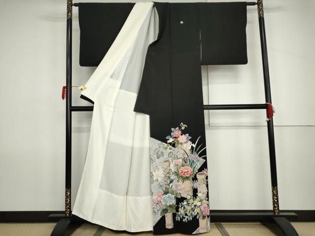 平和屋着物●豪華黒留袖　友禅　作家物　飾花文　正絹　逸品　AABK1683cs