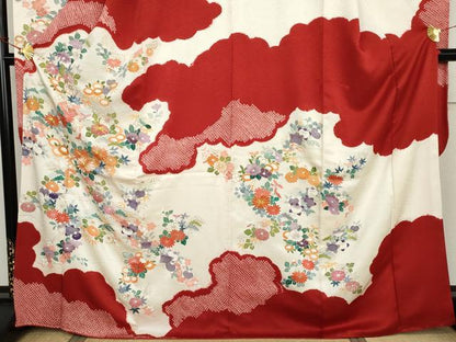 平和屋着物●豪華振袖　駒刺繍　絞り　吉祥草花文　金彩　正絹　逸品　AABK1691cs