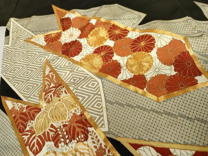 平和屋着物●銀座きしや　黒留袖　駒刺繍　矢羽根花松文　たとう紙付き　正絹　逸品　AABK1703cs