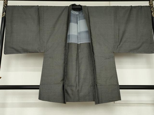 平和屋着物●男性　本場大島紬　アンサンブル・長襦袢(袷)セット　100亀甲　総詰め　黒地　正絹　逸品　未使用　AABK1707cs