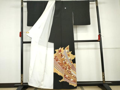 平和屋着物●豪華黒留袖　駒刺繍　扇面吉祥花文　金彩　正絹　逸品　AABK1708cs