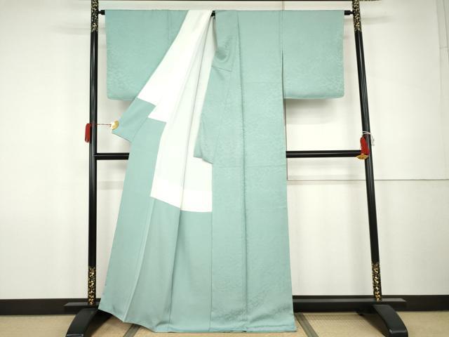 平和屋着物●本加賀友禅作家　梶山伸監修　色無地　草花地紋　錆青磁色　正絹　逸品　未使用　AABK1714cs
