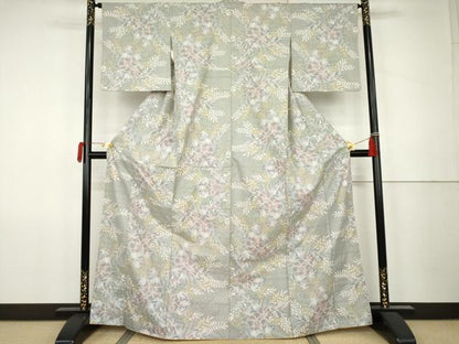 平和屋着物●本場大島紬　白大島　7マルキ　草花文　やまと誂製　正絹　逸品　AABK1723cs