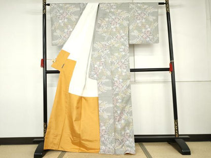 平和屋着物●本場大島紬　白大島　7マルキ　草花文　やまと誂製　正絹　逸品　AABK1723cs