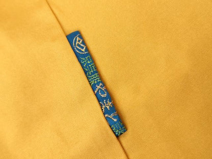 平和屋着物●本場大島紬　白大島　7マルキ　草花文　やまと誂製　正絹　逸品　AABK1723cs