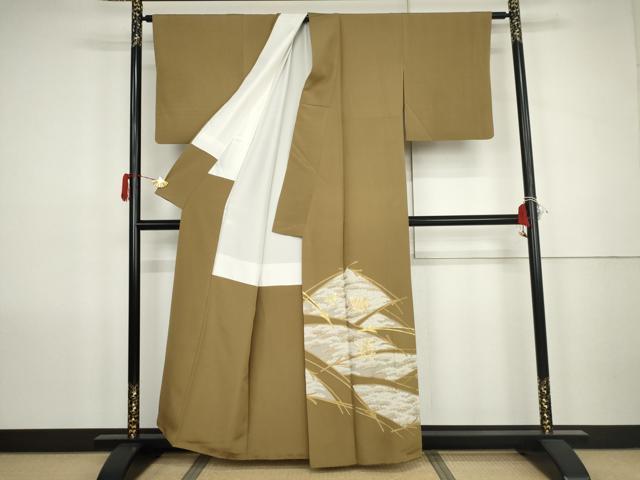 平和屋着物●豪華色留袖　駒刺繍　松　金彩　正絹　逸品　AABK1745cs