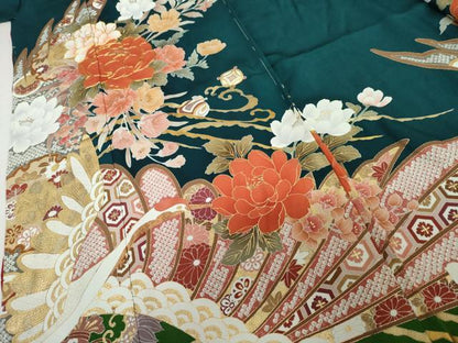 平和屋着物●豪華振袖　駒刺繍　吉祥草花文　鶴　暈し染め　金彩　丹後ちりめん　仮絵羽　逸品　未使用　AABK1753cs