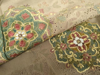 平和屋着物●中国三大刺繍　スワトウ刺繍　汕頭刺繍　総刺繍　蘇州刺繍　訪問着　正倉院花文　暈し染め　金糸　正絹　逸品　AABK1762cs