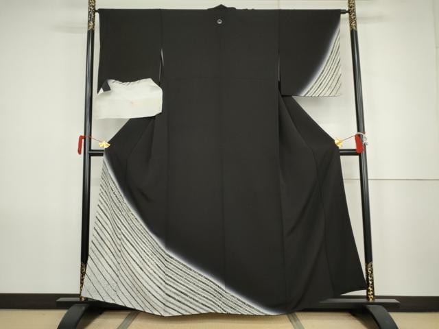 平和屋着物●京の名門　友禅　染の北川　訪問着　刺繍　斜縞　暈し染め　黒地　金糸　金彩　反端付き　正絹　逸品　AABK1763cs