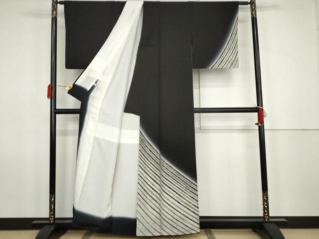 平和屋着物●京の名門　友禅　染の北川　訪問着　刺繍　斜縞　暈し染め　黒地　金糸　金彩　反端付き　正絹　逸品　AABK1763cs