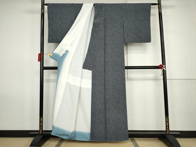 平和屋着物●伝統工芸士　岡崎忠良　江戸小紋　雪輪重ね文　正絹　逸品　AABK1764cs