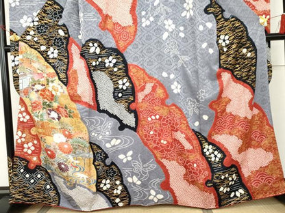 平和屋着物●豪華振袖　駒刺繍　絞り　雪輪風景花蝶文　金彩　正絹　逸品　AABK1819cs