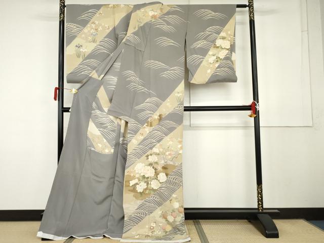 平和屋着物●訪問着　作家物　駒刺繍　立波草花文　金彩　仮絵羽　正絹　逸品　未使用　AABK1827cs