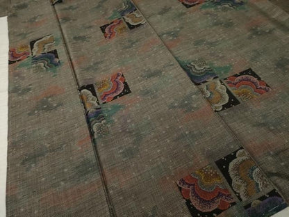 平和屋着物●本場大島紬　純泥染　手織り　9マルキ　梅　小田吉克作　証紙付き　正絹　逸品　AABK1869ck