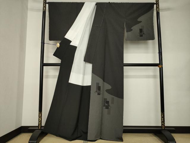 平和屋着物●本塩沢　訪問着　流水短冊兎文　黒地　正絹　逸品　AABK1870ck