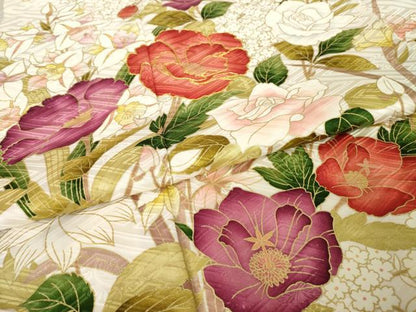 平和屋着物●豪華振袖　駒刺繍　草花文　金彩　正絹　逸品　AABK1878ck
