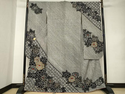 平和屋着物●豪華振袖　総絞り　駒刺繍　舞花文　黒地　金彩　正絹　逸品　AABK1917ck