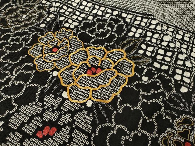平和屋着物●豪華振袖　総絞り　駒刺繍　舞花文　黒地　金彩　正絹　逸品　AABK1917ck