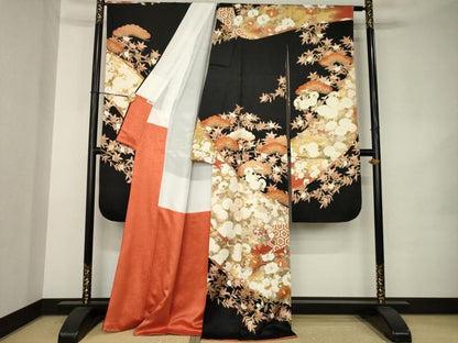平和屋着物●豪華振袖　駒刺繍　蔓帯花文　黒地　金彩　正絹　逸品　AABK1918ck