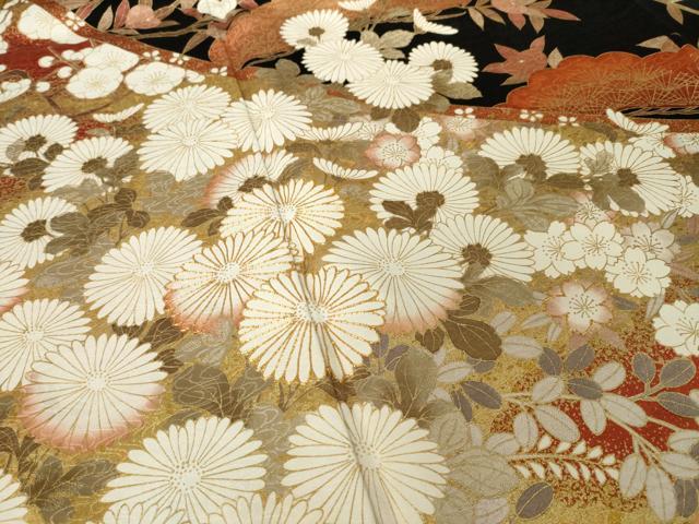 平和屋着物●豪華振袖　駒刺繍　蔓帯花文　黒地　金彩　正絹　逸品　AABK1918ck