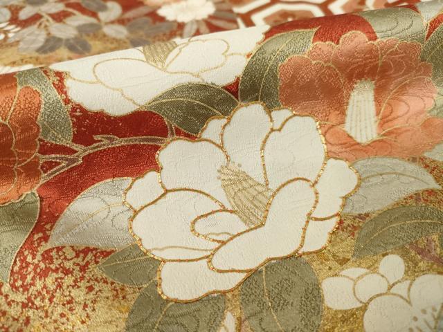 平和屋着物●豪華振袖　駒刺繍　蔓帯花文　黒地　金彩　正絹　逸品　AABK1918ck