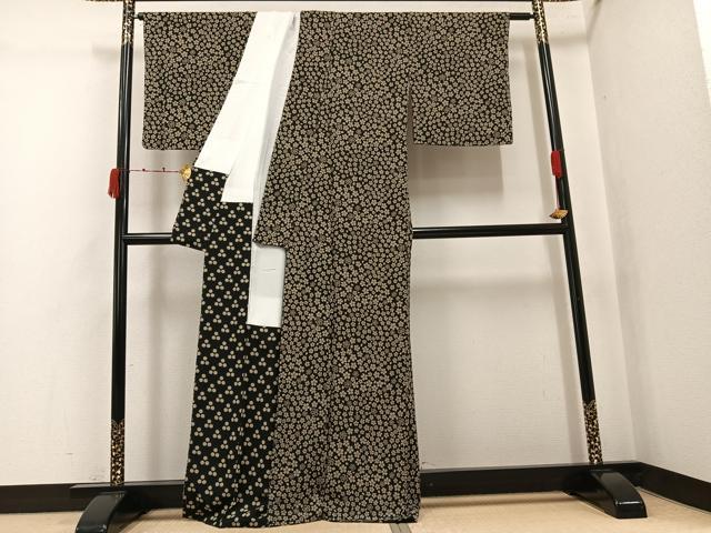平和屋着物●上質な小紋　夜桜　黒地　正絹　逸品　未使用　AABK2126ph