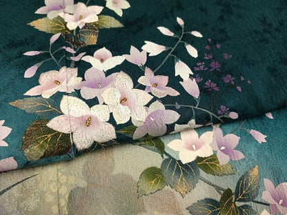 平和屋着物●豪華振袖　手描き　刺繍　草花文　暈し染め　金彩　やまと誂製　正絹　逸品　AABK2131ph