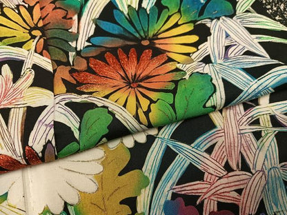 平和屋着物●訪問着　刺繍　ろうけつ染め　草花文　黒地　金彩　正絹　逸品　AABK2165ph