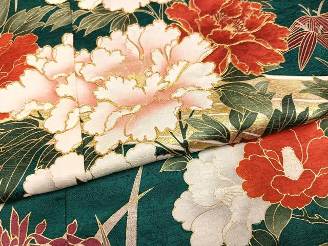 平和屋着物●豪華振袖　駒刺繍　草花文　金彩　仮絵羽　正絹　逸品　未使用　AABK2174ph