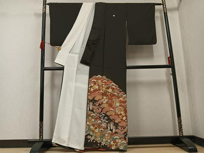 平和屋着物●豪華黒留袖　駒刺繍　地紙草花文　金彩　正絹　逸品　AABK2183ph