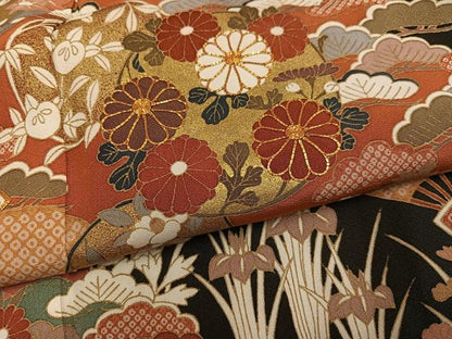 平和屋着物●豪華黒留袖　駒刺繍　地紙草花文　金彩　正絹　逸品　AABK2183ph