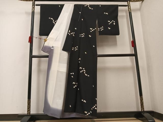 平和屋着物●上質な小紋　夜桜　黒地　金彩　正絹　逸品　未使用　AABK2195ph