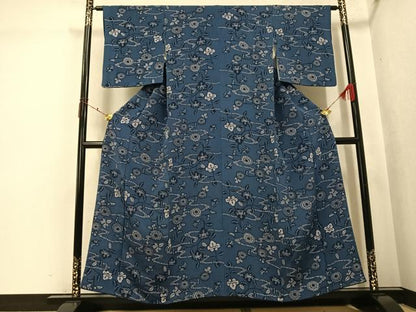平和屋着物●本藍　型絵染　小紋　花鳥文　鬼しぼ縮緬　正絹　逸品　AABK2247ph