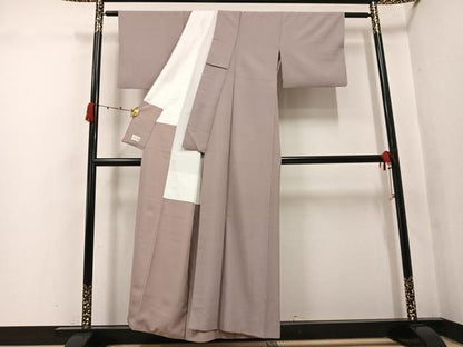 平和屋着物●洗える最高級着物　＜英＞はなぶさ謹製　色無地　空五倍子色　洗える着物　AABK2265ph