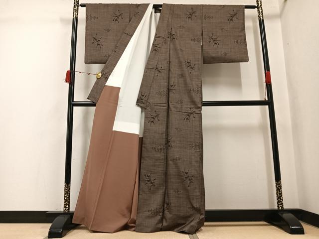 平和屋着物●本場大島紬　刺繍　草花文　正絹　逸品　AABK2272ph